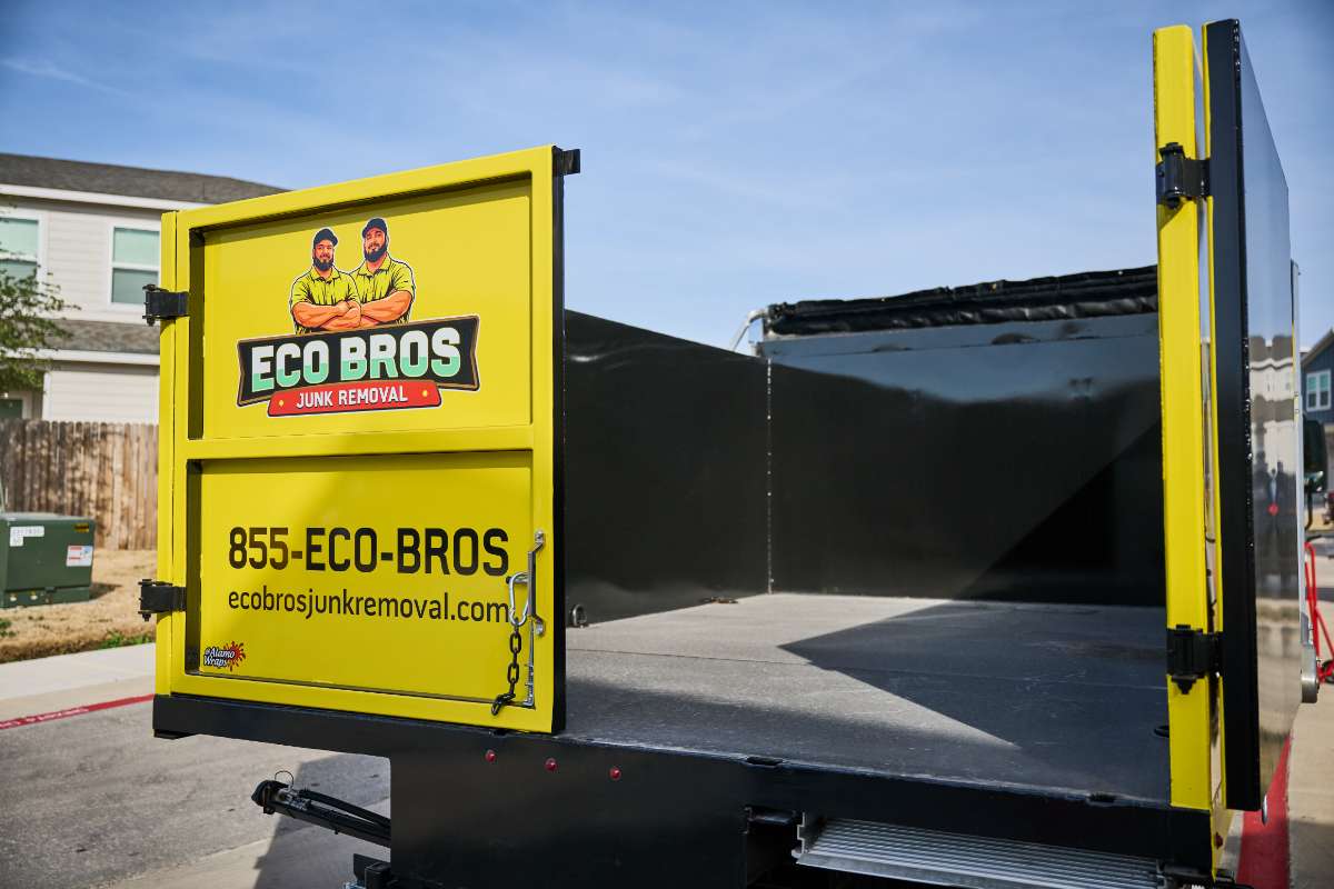 Eco Bros Junk Removal crew in Weir